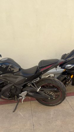 2015 Yamaha R3