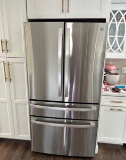 GE Refrigerator