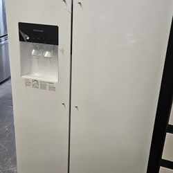 Brand New White Frigidaire Side By Side Fridge 
