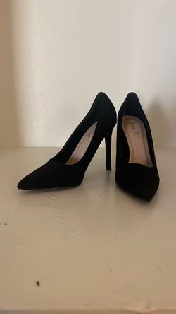 Bonnibel Black High Heels Size 5.5