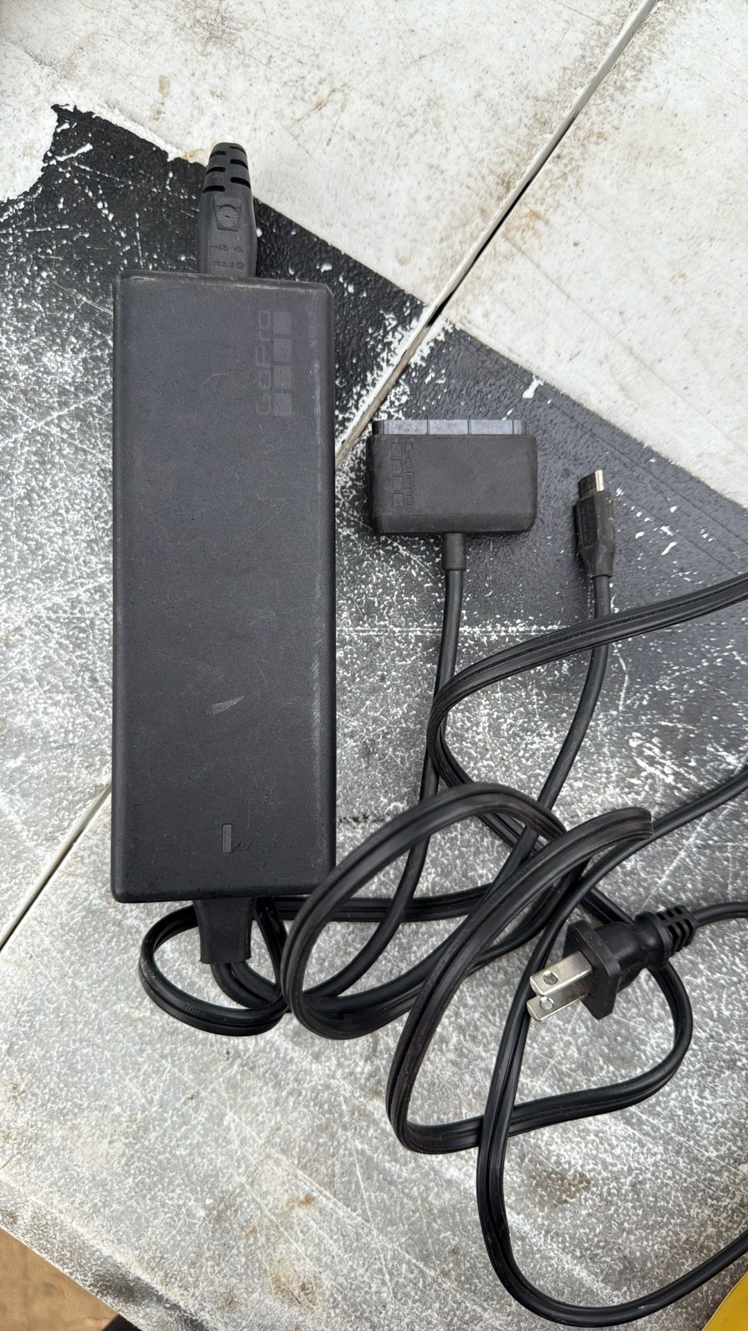 Go Pro Charger 