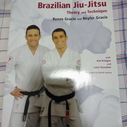 Brazilian Jiu-Jitsu: Theory and Technique (Brazilian Jiu-Jitsu series), Renzo Gracie
Book