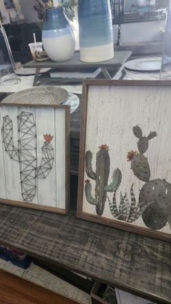 Two Frames decor $15