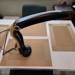 Vintage 1980's Post Modern Pop Art Tucan Lamp