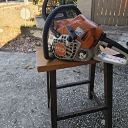 Stihl Chainsaw Runs Great 14inch Bar