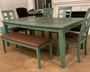 FREE DINING TABLE