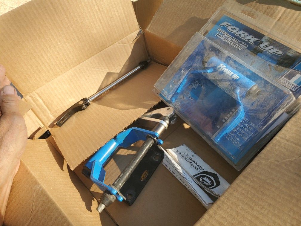 Bike Mounts "Fork Up" Brand