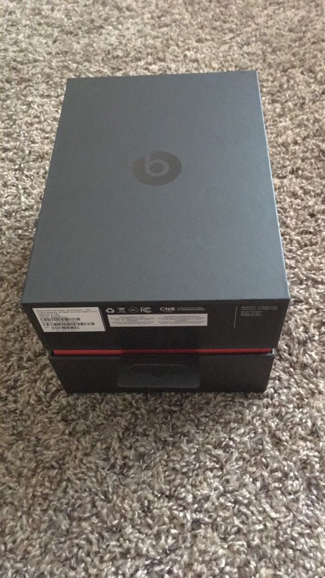 Beats wireless 3