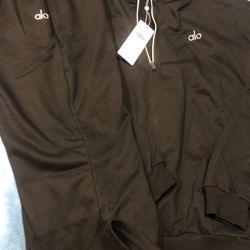 Men’s Alo Sweatsuit.  Xl Only 