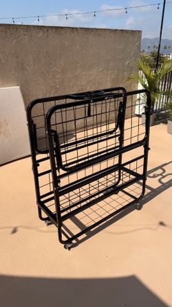 Foldable bed with cover