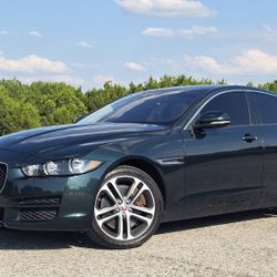 2017 Jaguar XE