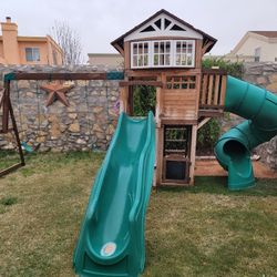 Backyard Discovery Swing Set Playground. Needs Paint. $500 FIRM. 