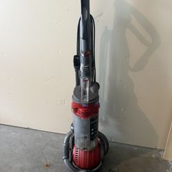 Dyson DC25 Upright Animal Ball Vacuum Cleaner