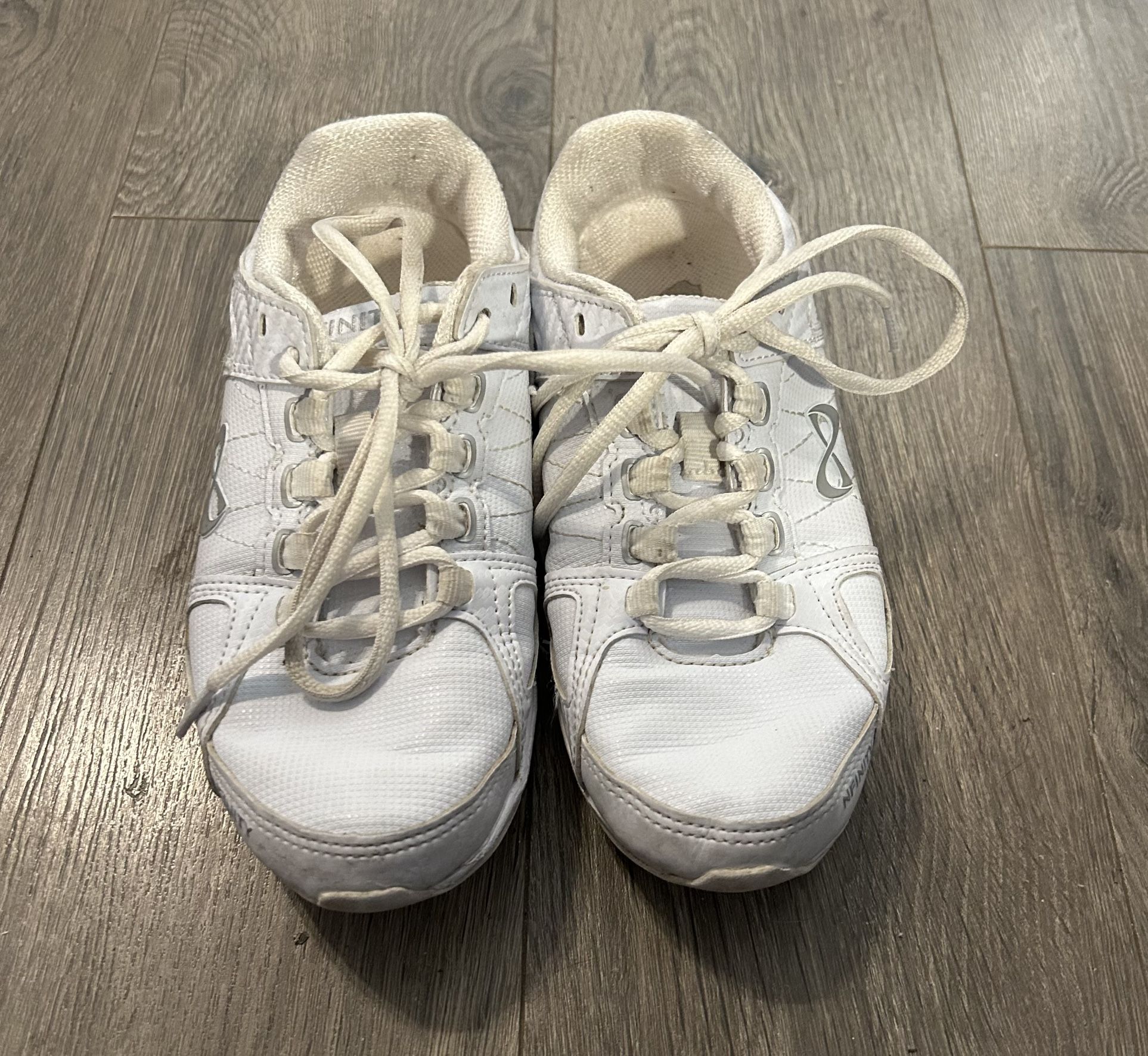 Nfinity Rival Cheer Shoes Size 6