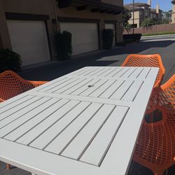 OUT DOOR TABLE