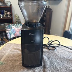Baratza Encore Conical Burr Coffee Grinder - Model 485. Tested. Working great. It’s in an excellent condition  