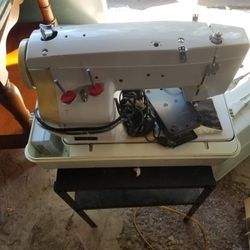 sewing machine Good Condition 