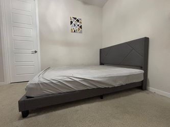 Queen Bedframe