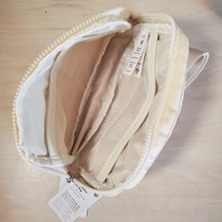 Lululemon Belt Bag 1L, Beige, Brand New for Sale in Phoenix, AZ - OfferUp Lululemon Belt Bag 1L, Beige, Brand New for Sale in Phoenix, AZ - OfferUp
