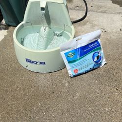 Drink well Big Dog Pet Fountain
