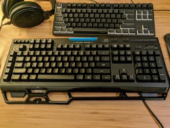 Logitech G910 Orion Spectrum Keyboard - Used. Located in Bucktown