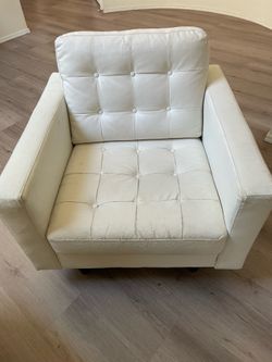 White couch/chairs