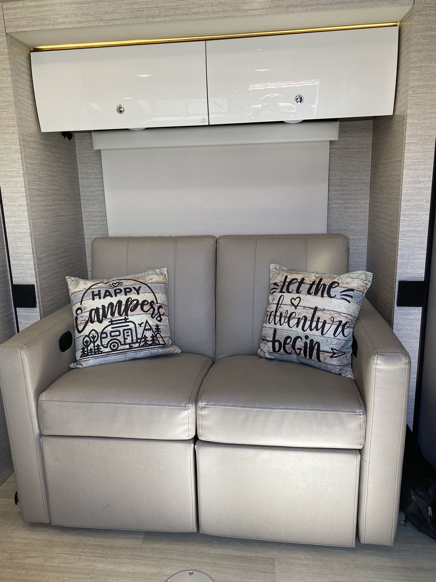 2021 Winnebago Navion 24V for Sale in Redlands, CA OfferUp