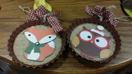 Ornaments with fox or owl choice