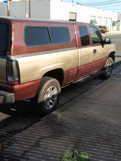 1999 Chevrolet Silverado if you have a good motor and a junkie Silverado this is your total upgrade with pink slip stereo backup camera included doubl