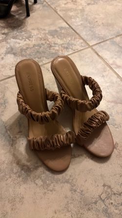 Express scrunch heel