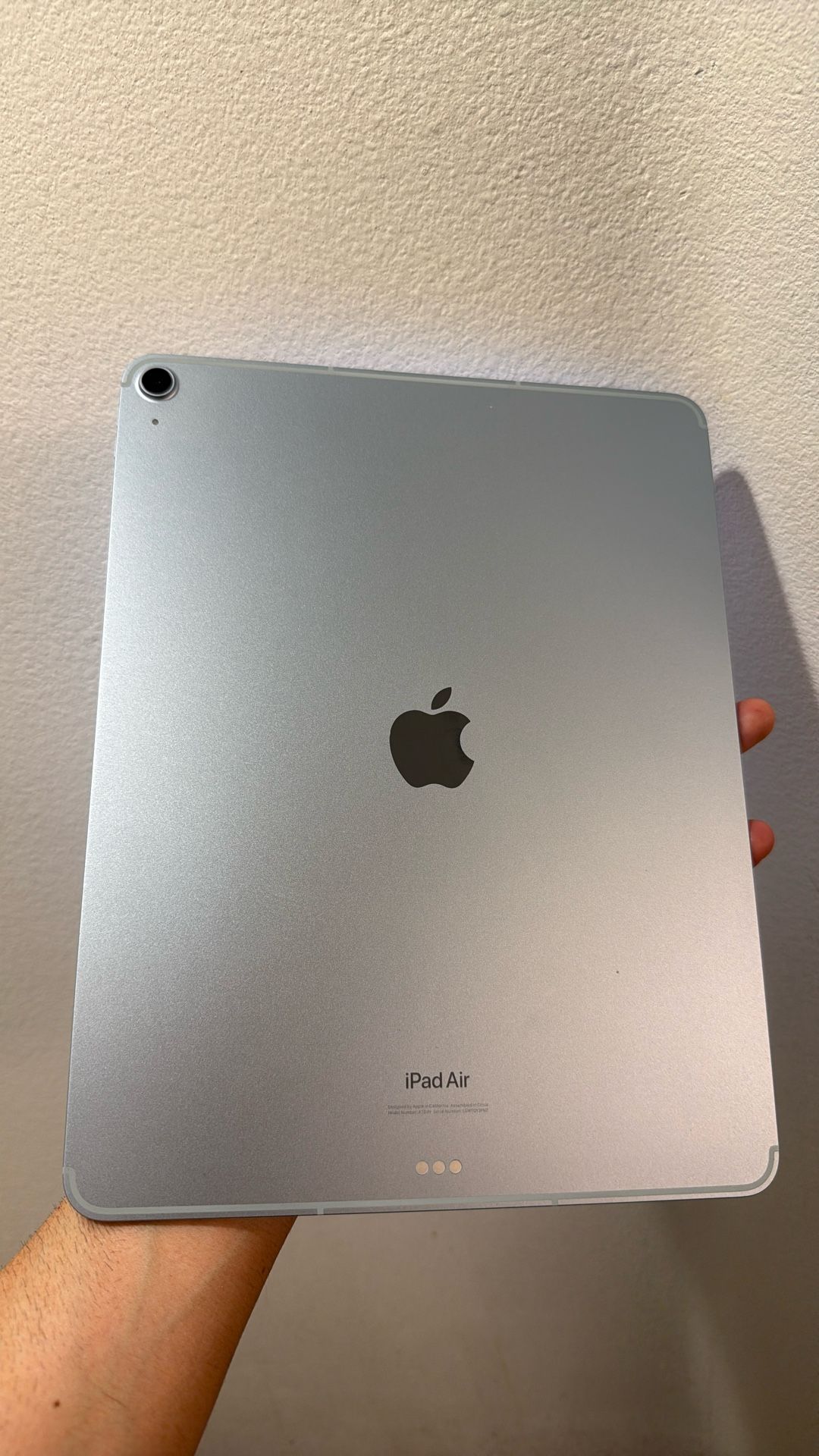 iPad Air Apple 13 Inch M2 Chip 128gb WiFi Plus Cellular Blue Color Great Condition