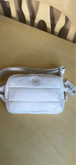 Lululemon belt bag brand new