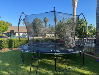 Trampoline