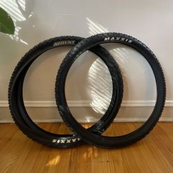 Maxxis Ardent 27.5 Bike Tire (2)