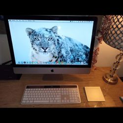 Apple I  Mac  27"(2011) Core i5, With Apple Magic Track pad & Logitech Keyboard