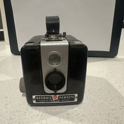 Kodak Brownie Hawkeye Model - Vintage