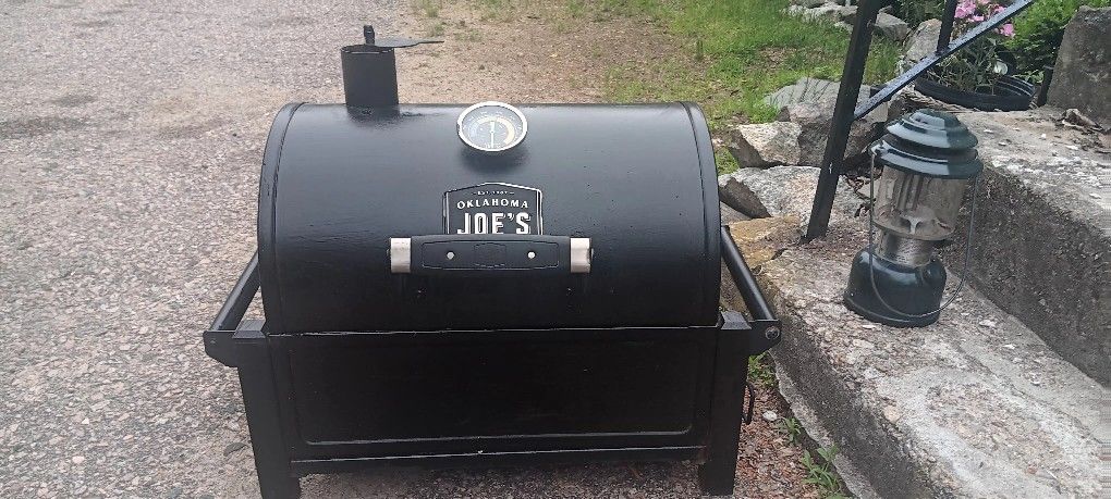 Oklahoma Smoker Grill