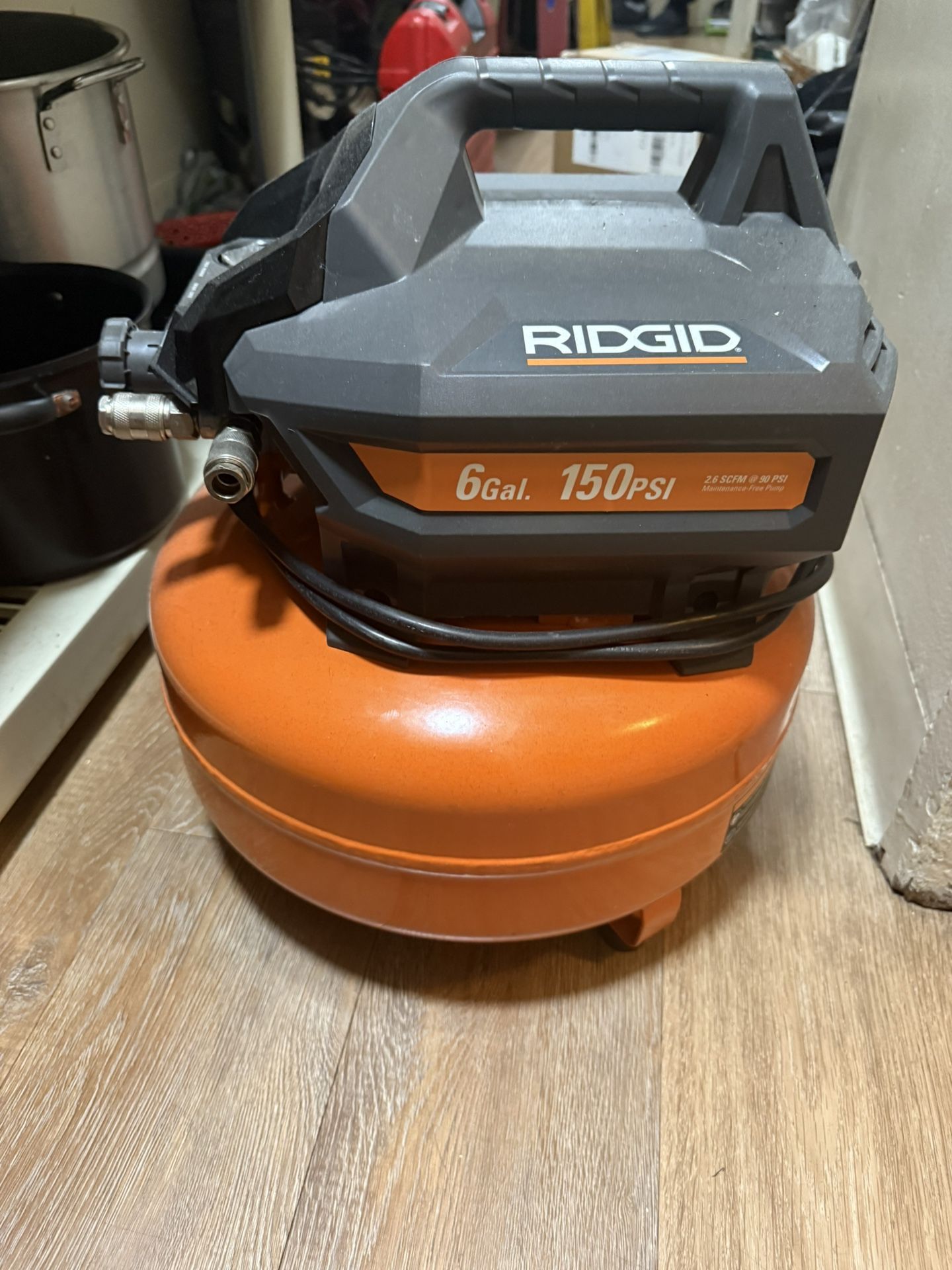 New Ridgid 6 Gallon Air Compressor