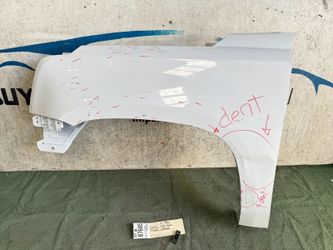 w/2dents 2016 - 2018 - 2020 GMC YUKON DENALI FRONT LEFT DRIVER FENDER OEM AY67685