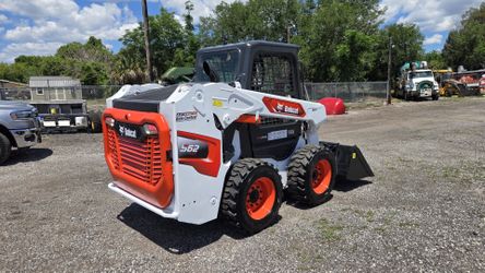 Bobcat S62 R-Series Skid Steer Loader