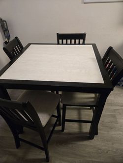 Dinning table