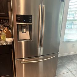 28 cu. ft. French Door Refrigerator with CoolSelect Pantry in Stainless Steel