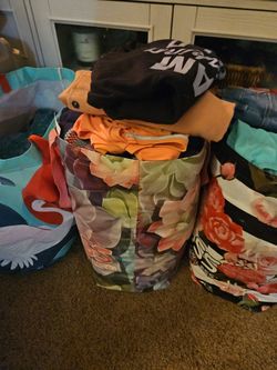 Small Women's Clothes 