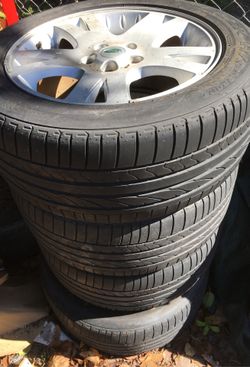Tires with rims