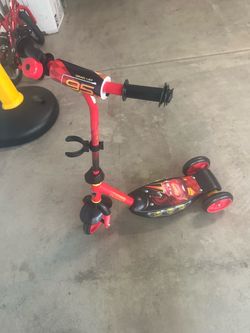 Disney Cars Lightning McQueen Kids Scooter