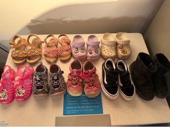 Lightly used preowned shoes