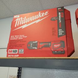 Milwaukee Short Throw Press Tool