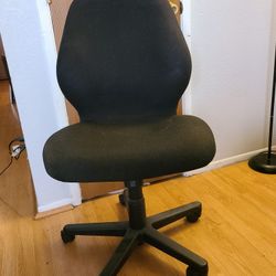 Black Cloth Padded Swivel Adjustable Office Desk Chair