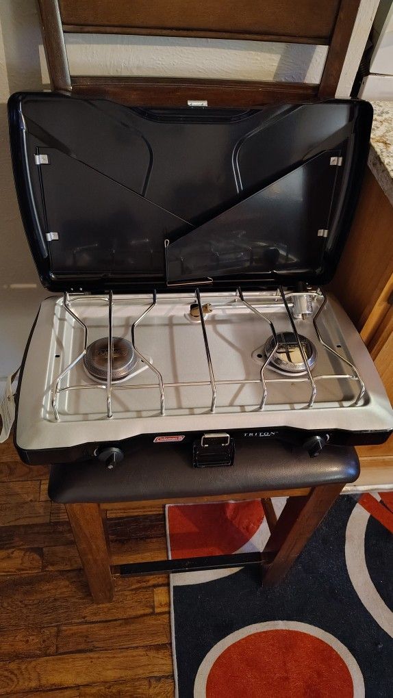 $30 COLEMAN PORTABLE PROPANE STOVE