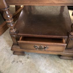 Maple end table with drawer